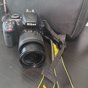 📸 Nikon D3200 DSLR Camera + 18-55mm VR Lens – Excellent Condition!